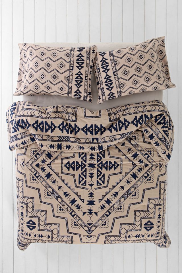 4040 Locust Kody Comforter #1