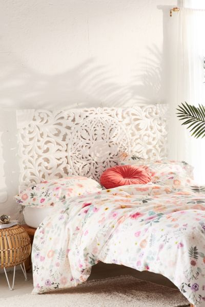 Gold headboard deals urban outfitters