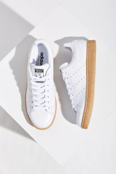 Stan smith blanche semelle marron on sale