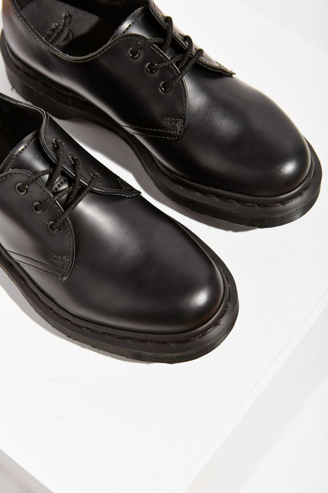 Dr. Martens 1461 Mono Smooth Leather Oxford | Urban Outfitters Canada