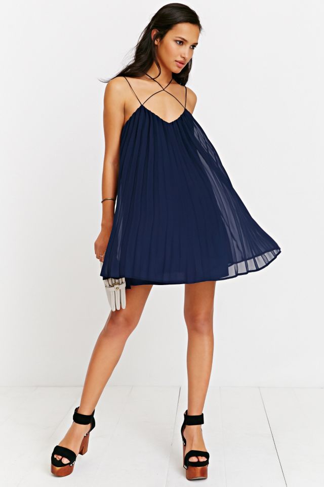 Robe trapèze à encolure à lanières Kimchi Blue #1