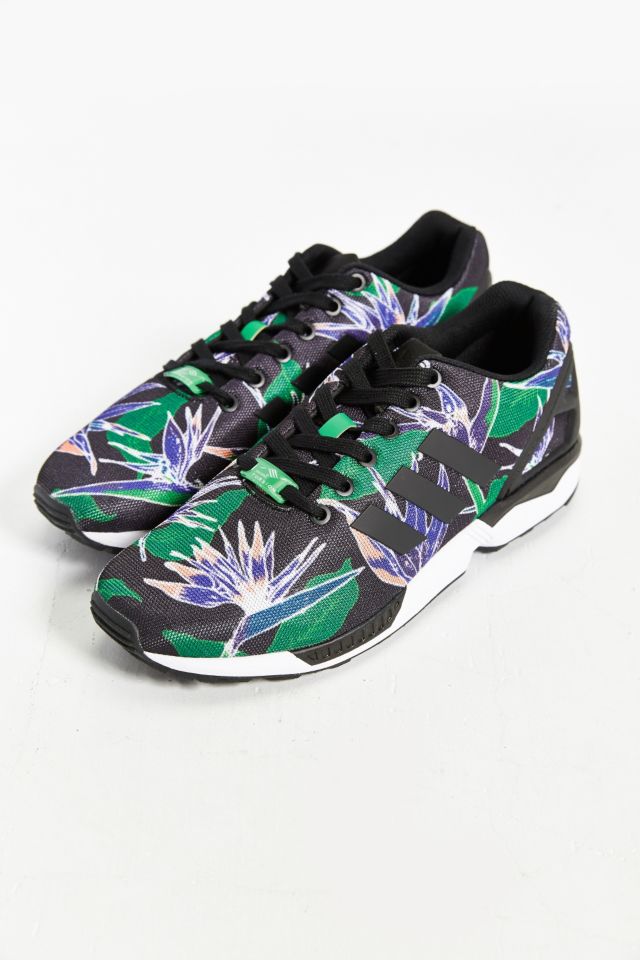 forarbejdning have Tæmme adidas Originals ZX Flux Floral Print Sneaker | Urban Outfitters