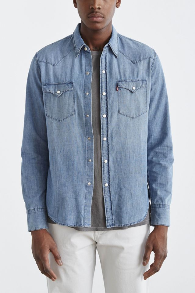 Levi's Washed Chambray Western Button-Down Shirt | Urban Outfitters