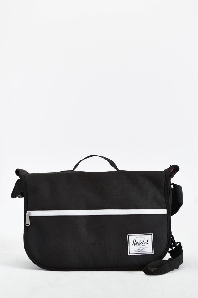 Herschel pop quiz sales messenger bag