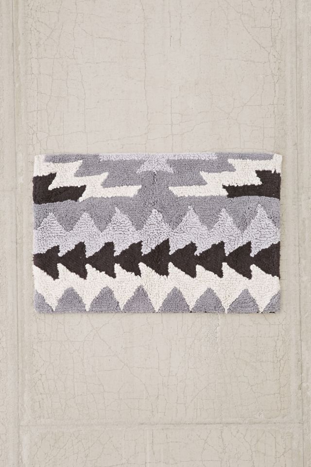 4040 Locust Rue Kilim Bath Mat #1