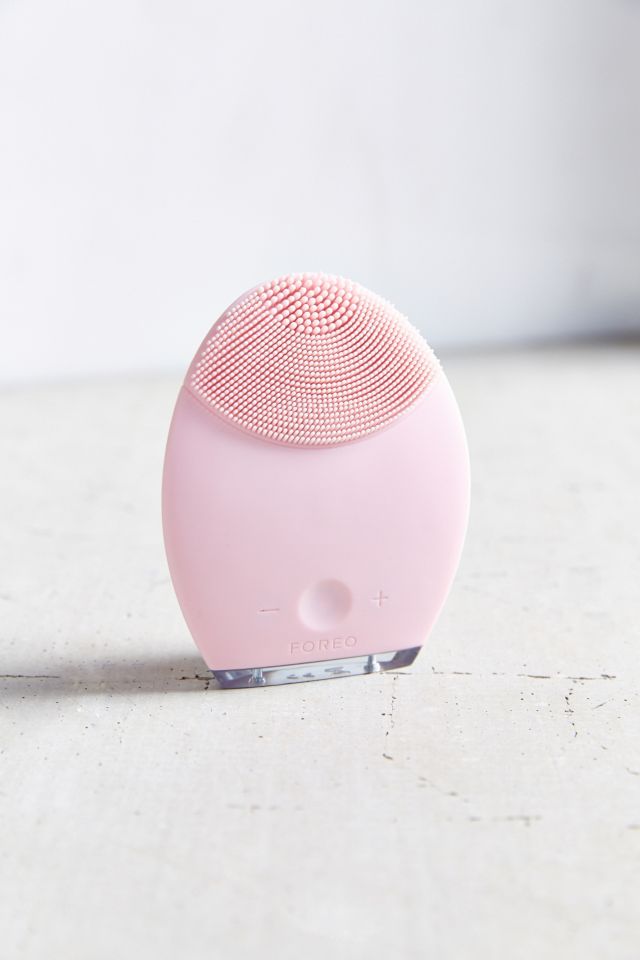 foreo luna 3 sensitive skin vs normal