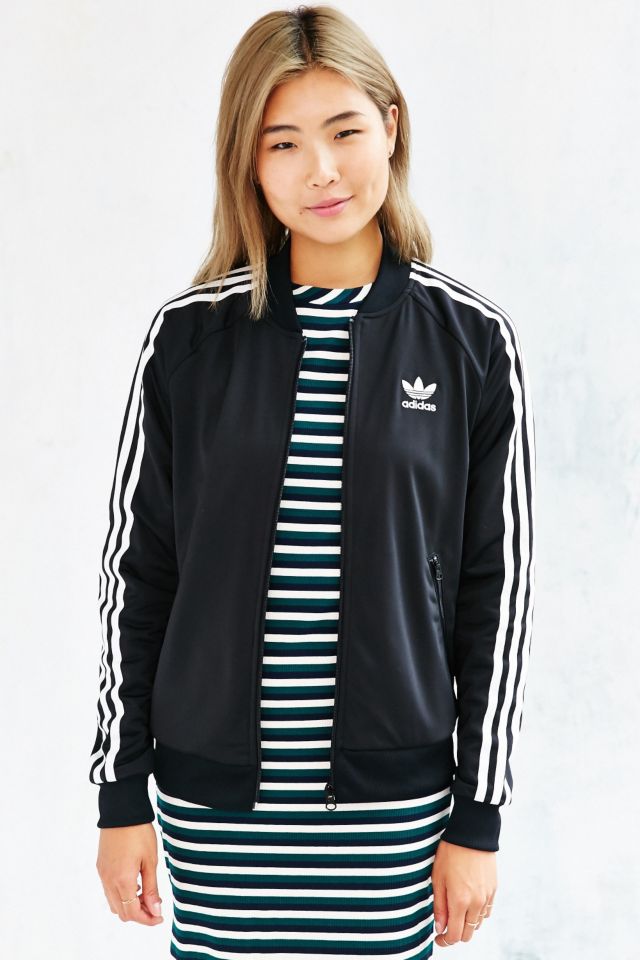 ozon anker Begeleiden adidas Superstar Track Jacket | Urban Outfitters