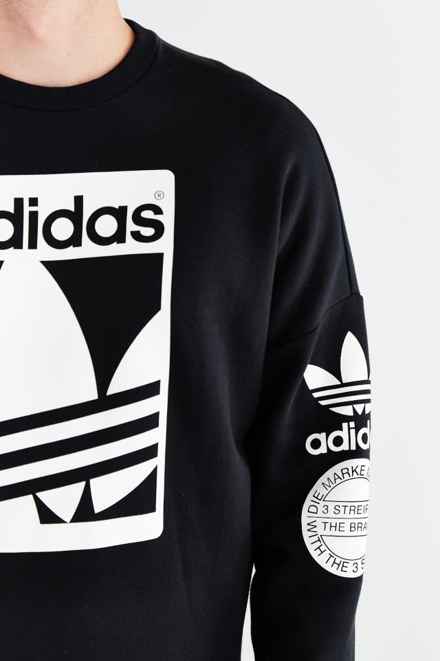 Adidas originals box trefoil graphic sale sweatshirt