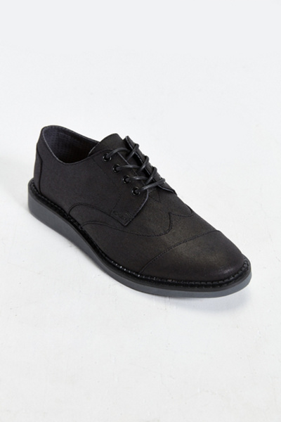 canvas wingtip shoes