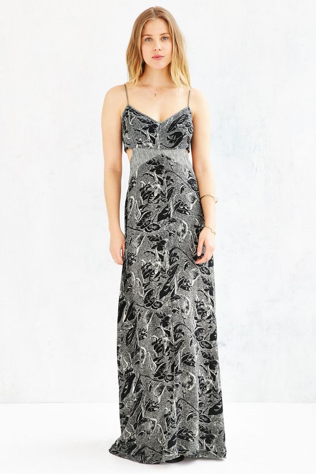 urban outfitters black cut out maxi dress UO Black Lace Cut out maxi dress, Women's Fashion, Dresses & Sets, Dresses  on Carousell