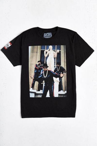 Ricky Powell X RUN DMC Statue Tee | Urban Outfitters