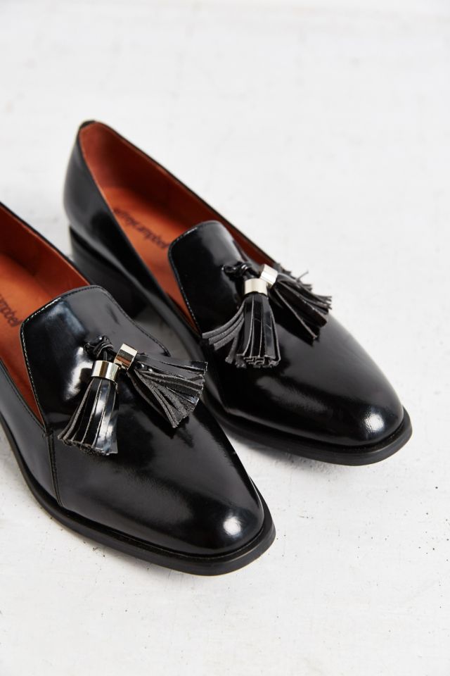 Citere frisør Peep Jeffrey Campbell Lawford Tassle Loafer | Urban Outfitters