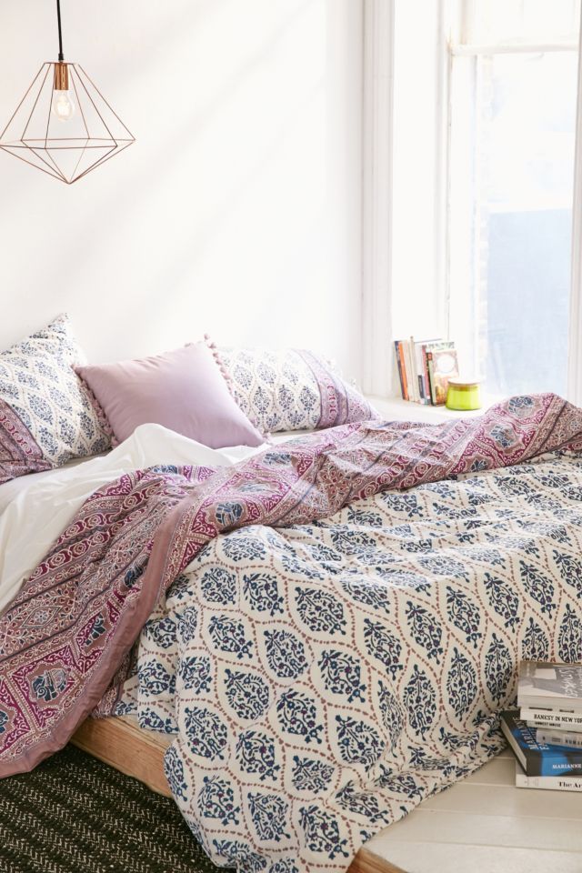 Bedding: Sets, Duvet Covers + Quilts, Urban Outfitters