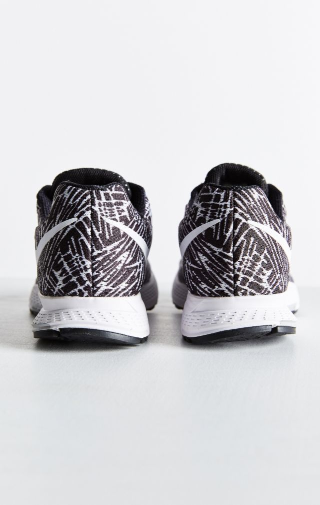 Nike Air Zoom Pegasus 32 Printed Sneaker #5
