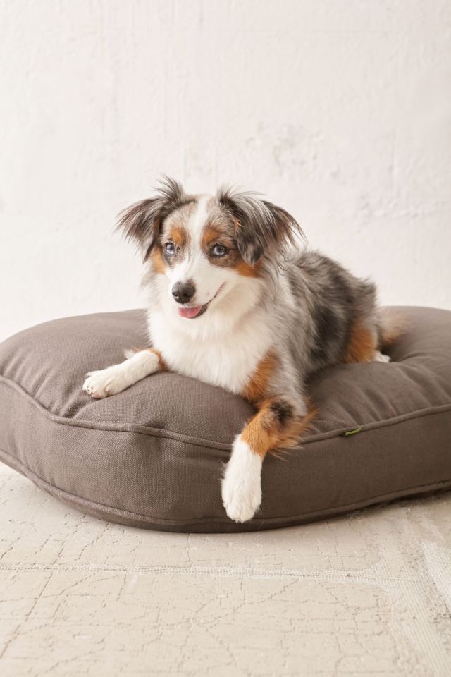 Bowser Hemp Dog Bed | Urban Outfitters