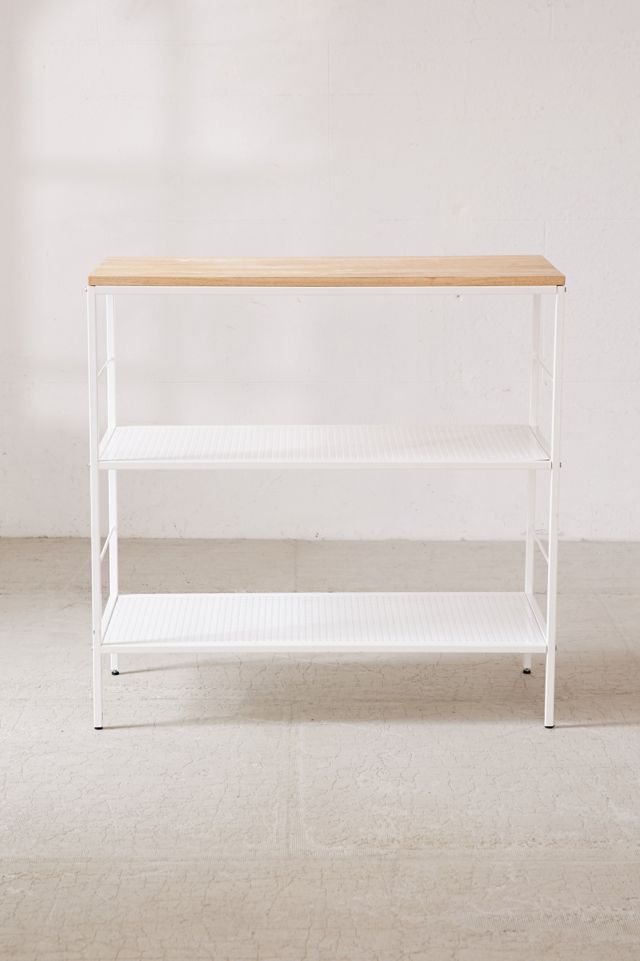 Ari Counter Table #3