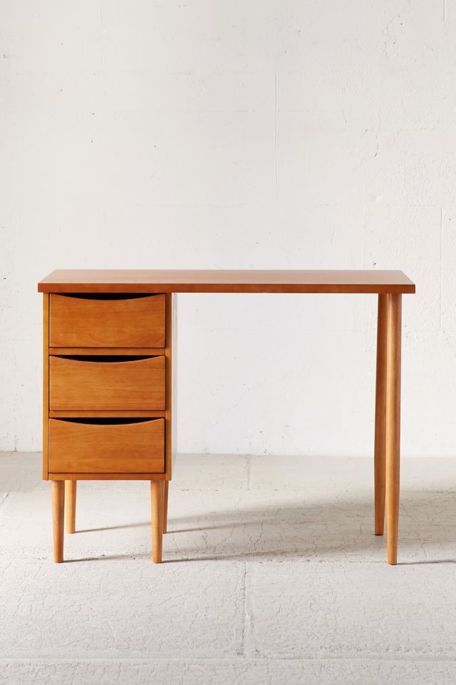 Lars Desk #2