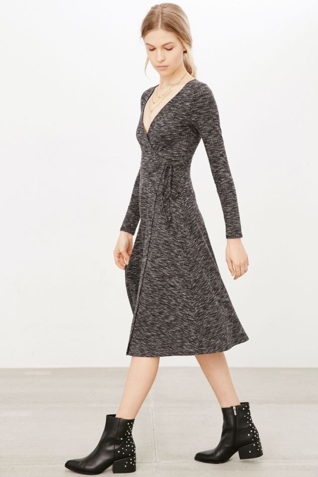 Robe portefeuille côtelée mi-longue Kimchi Blue #5