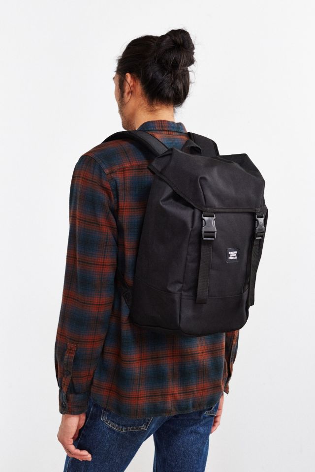 Herschel store supply iona