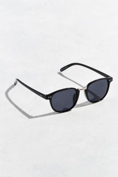 Refined Round Sunglasses Urban Outfitters Canada 1334