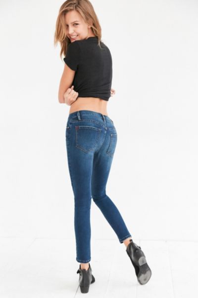 Bdg Twig Mid Rise Skinny Jean Washed Indigo Urban Outfitters 