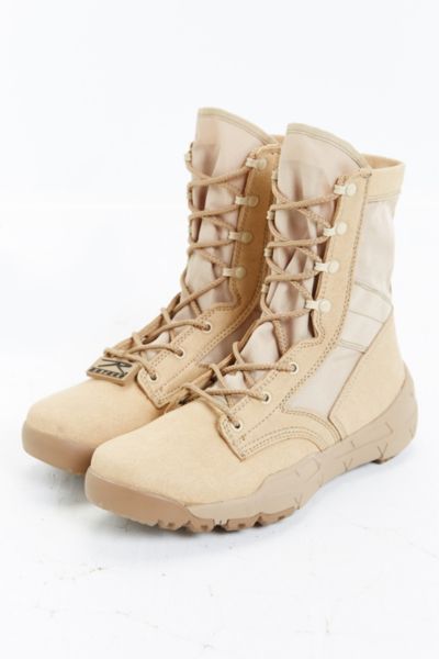 urban outfitters combat boots