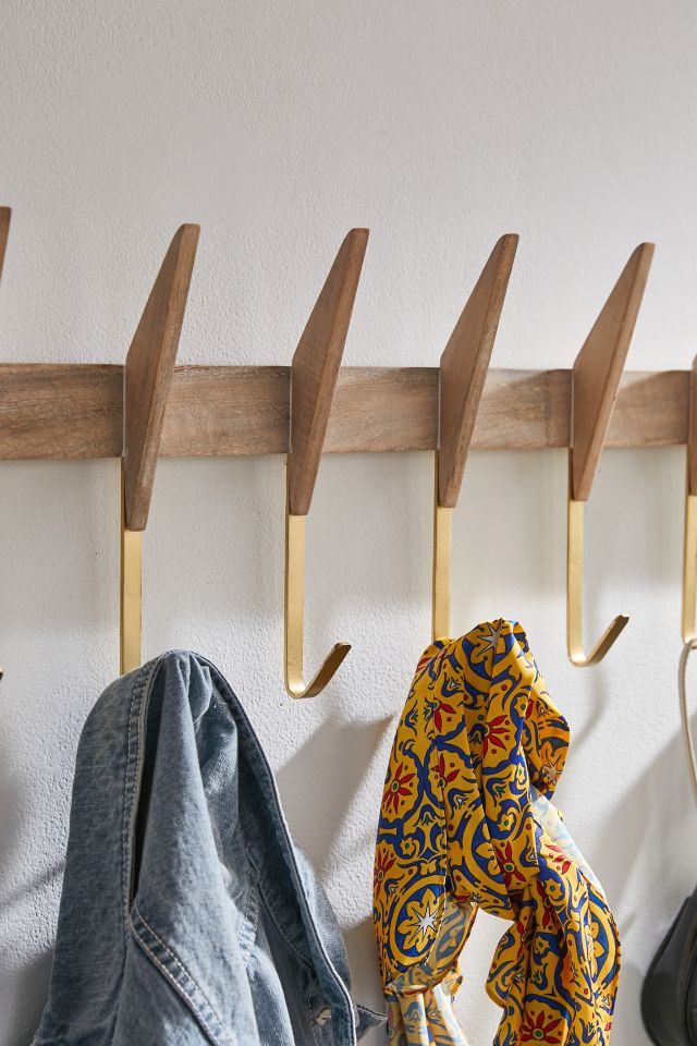 Get the Look: 38 Modern Wall Hooks - StyleCarrot