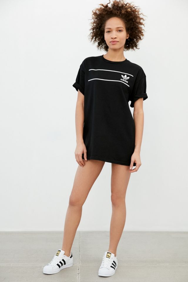 Adidas originals t shirt urban clearance outfitters