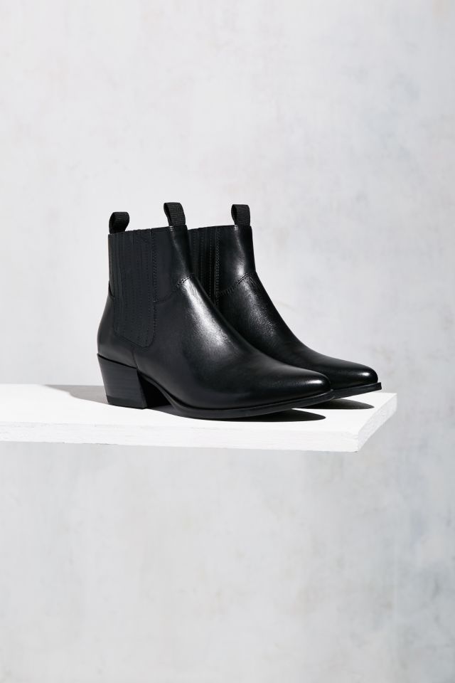 Vagabond Mandy Western Chelsea Boot |