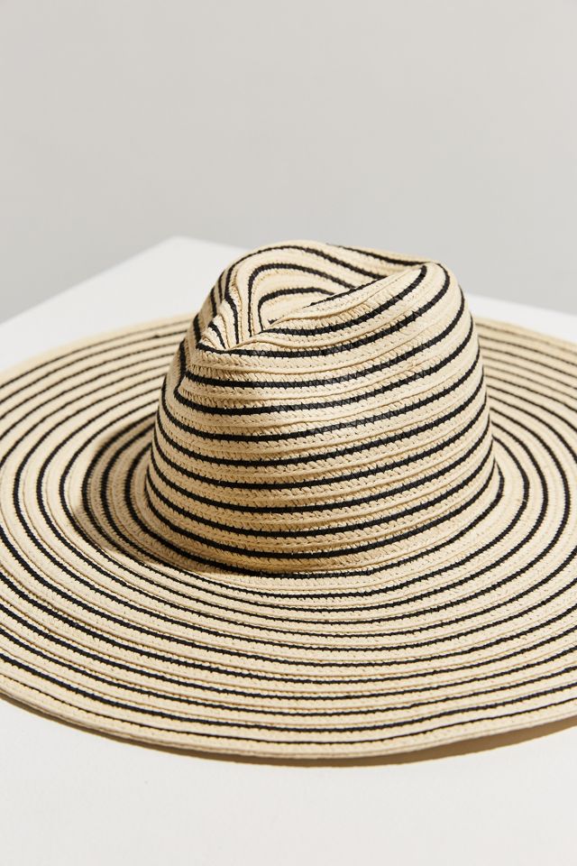 Silence + Noise Striped Oversized Floppy Hat | Urban Outfitters display picture 1