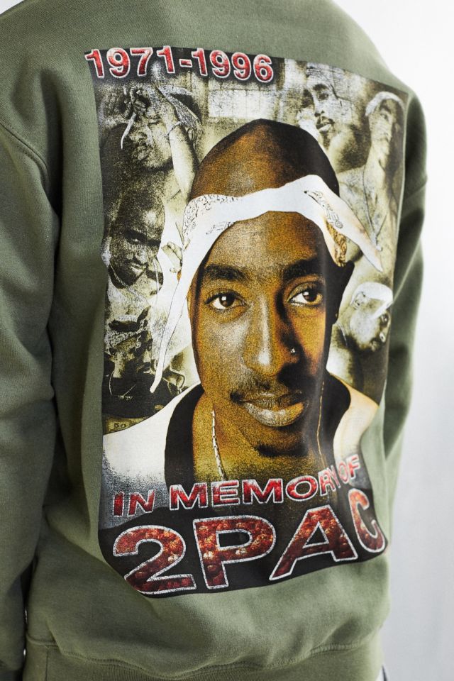 2Pac In Memory Hoodie Sweatshirt Urban Outfitters