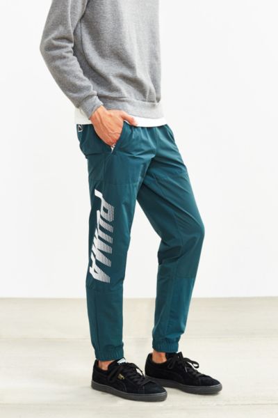 Puma mens 2025 sweatpants urban outfitters