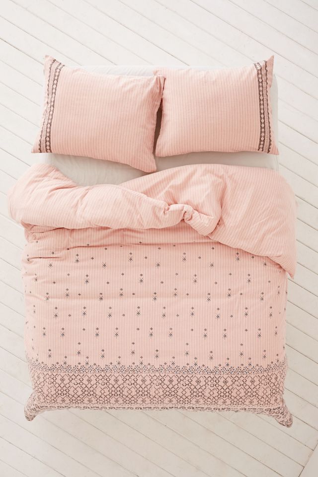 Olga Border Yarn Dyed Duvet Cover Urban Outfitters Canada