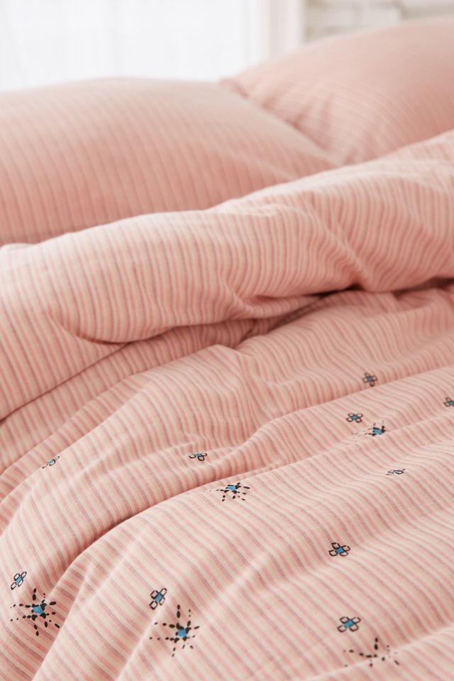Olga Border Yarn Dyed Duvet Cover Urban Outfitters Canada