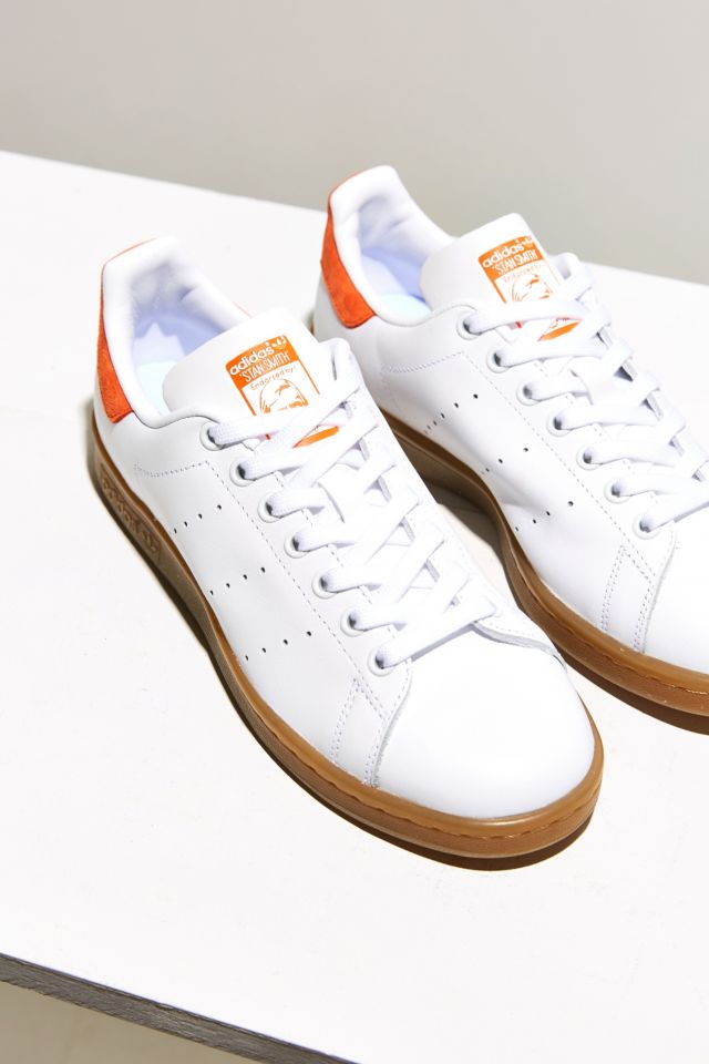 Rijke man eiland wij adidas Originals Stan Smith Gum Sole Sneaker | Urban Outfitters