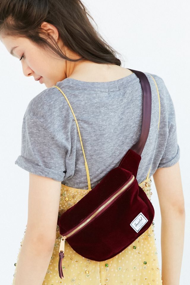 Herschel velvet clearance