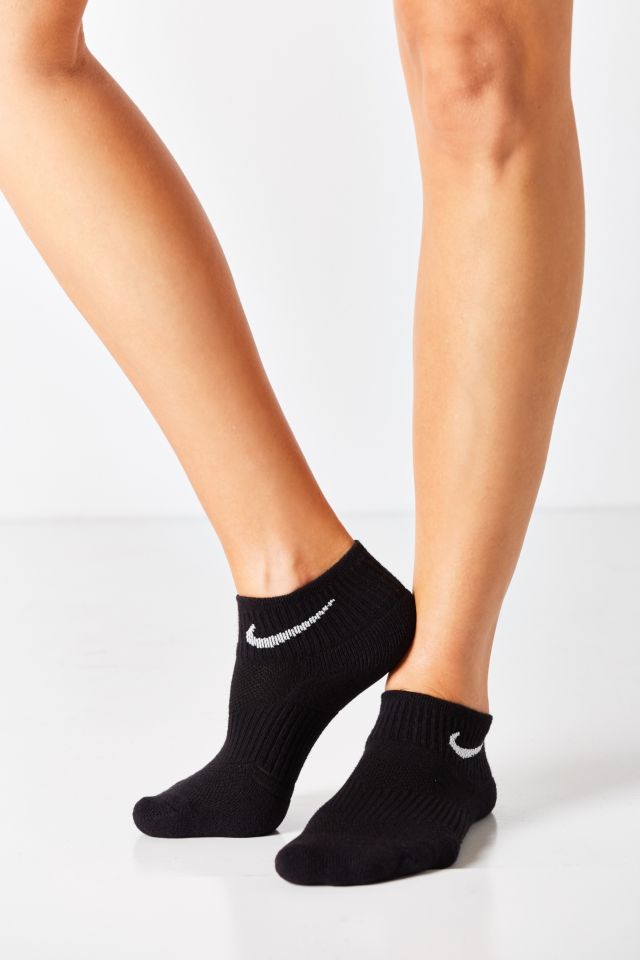 Nike cotton cushion quarter 2024 socks