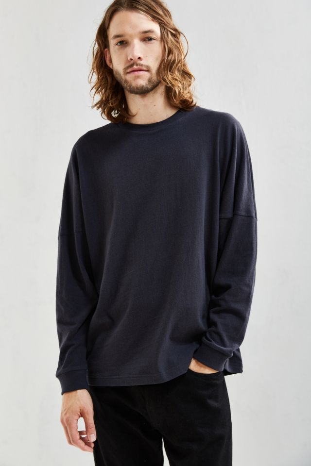 UO Box Drop Shoulder Solid Long Sleeve Tee