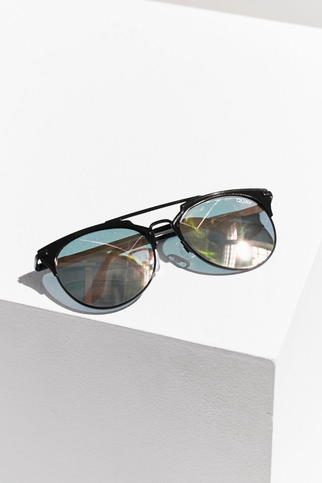 Quay X Chrisspy Gemini Rose Sunglasses | Urban Outfitters display picture 1