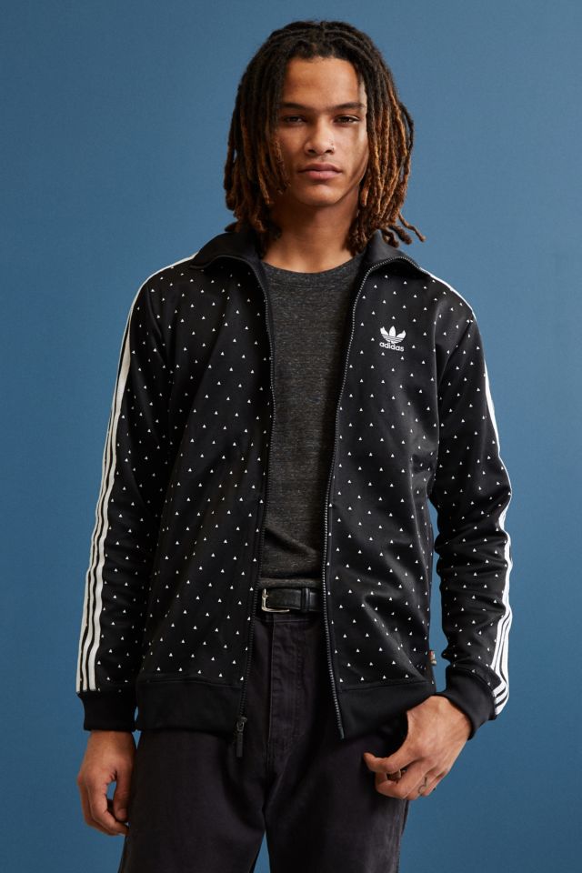 Pharrell williams adidas store top