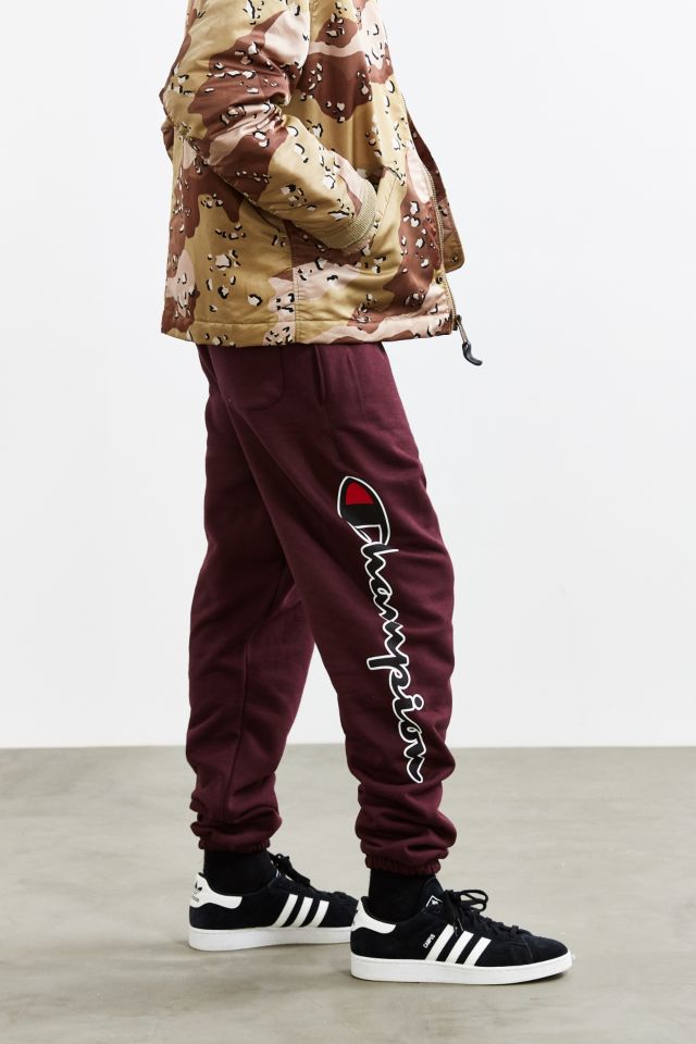 Champion & UO Reverse Weave Script Logo Sweatpant