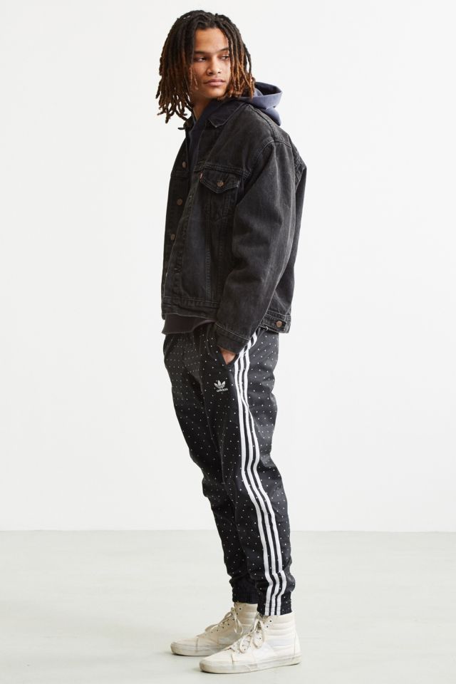 Adidas store carrot pants