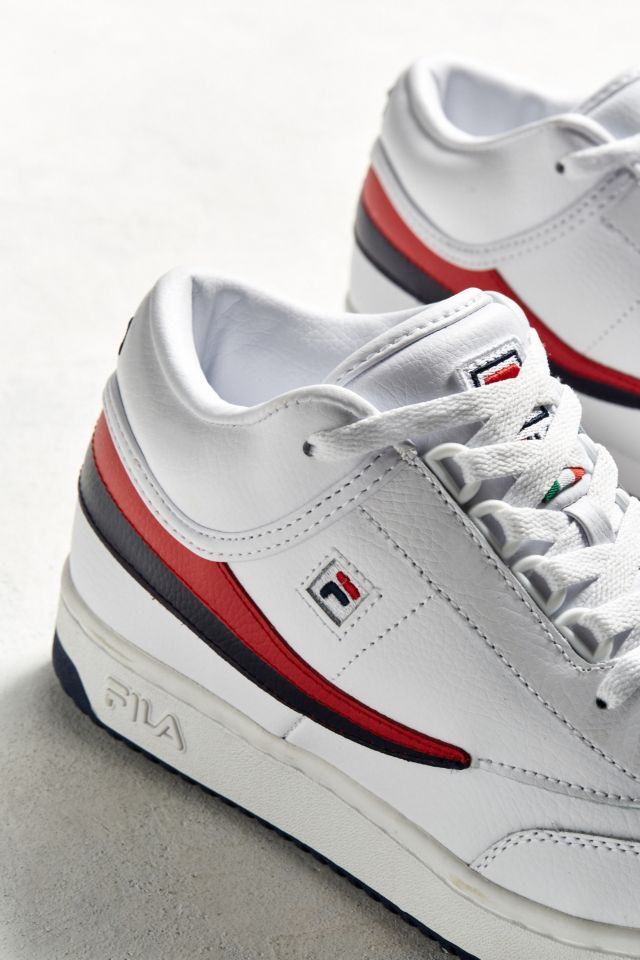 Fila white sneakers hot sale urban outfitters