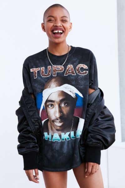 Tupac 2025 urban outfitters