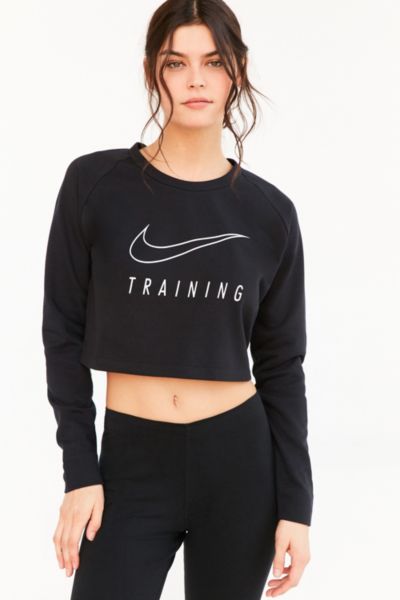 Nike versa hot sale training top