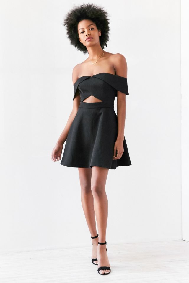 Minirobe à épaules dégagées et découpes Apollo Keepsake #2
