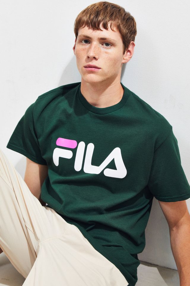 Fila logo hot sale t shirt