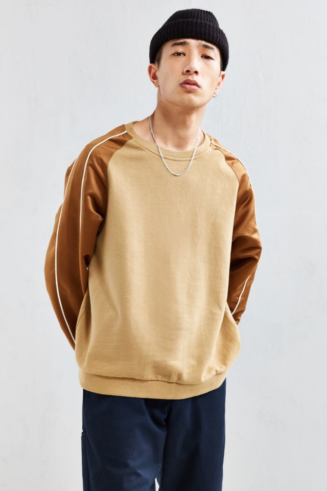 UO Rishiri Fleece Crew Neck Sweatshirt | Urban Outfitters