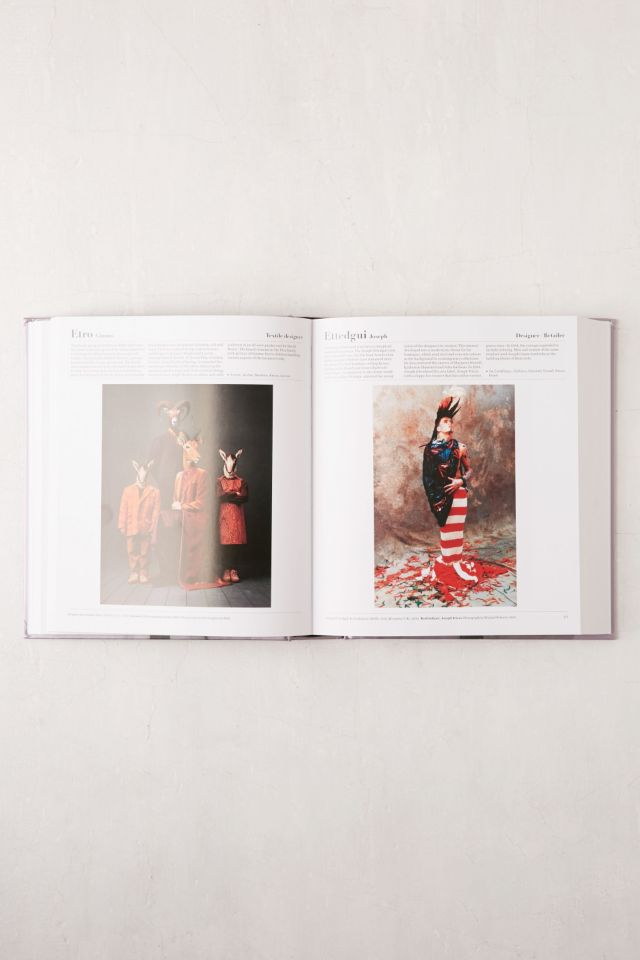 The Fashion Book By Phaidon Editors #4