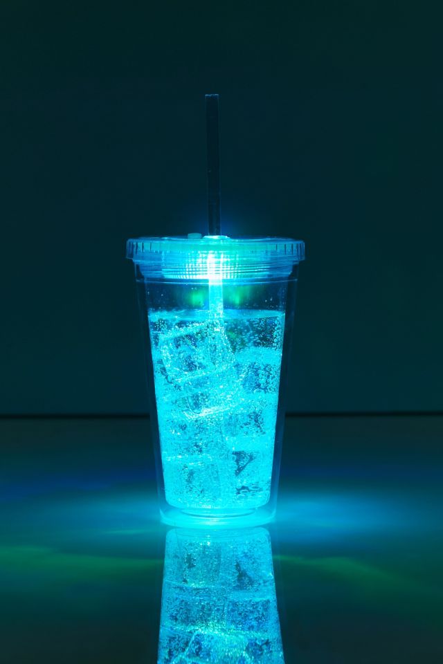 Verre à siroter éclairé à DEL #2